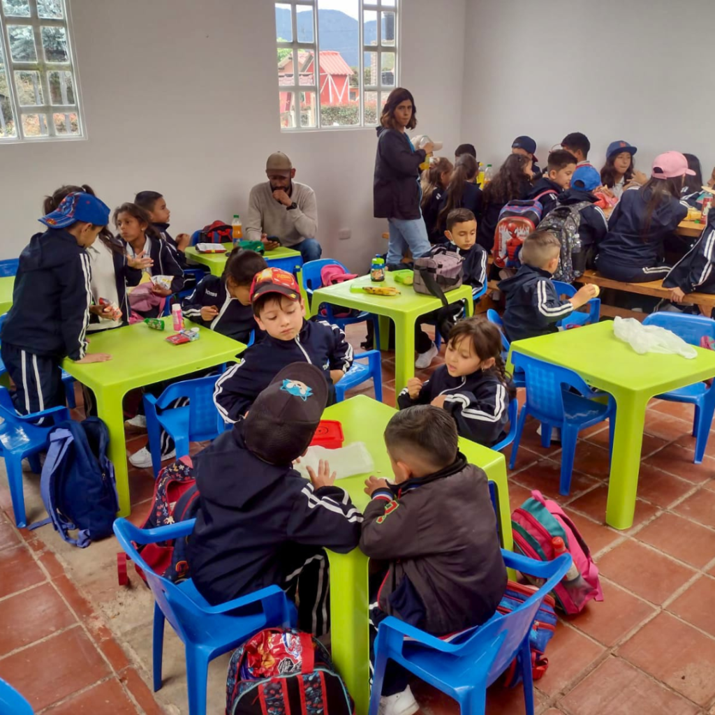 logistica de viajes escolares bogota